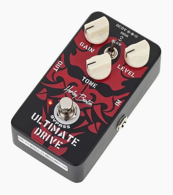 Harley Benton Ultimate Drive, ingressi e uscite laterali