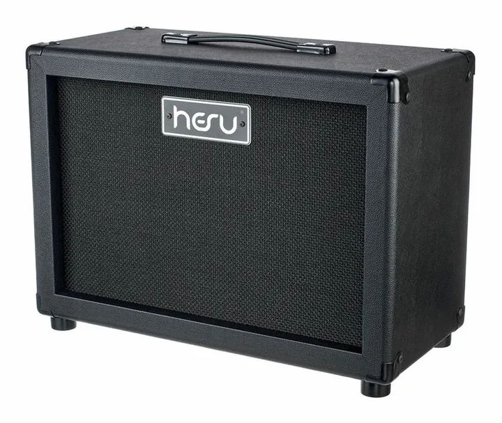 HESU Wizard W112 Standard Cab BK in primo piano frontale