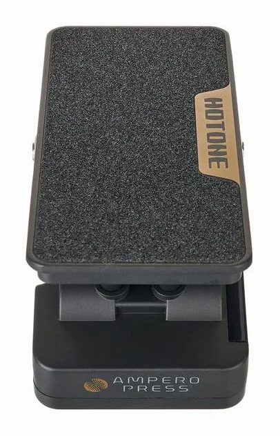 Hotone Ampero Press, connettori sul retro dell'unita