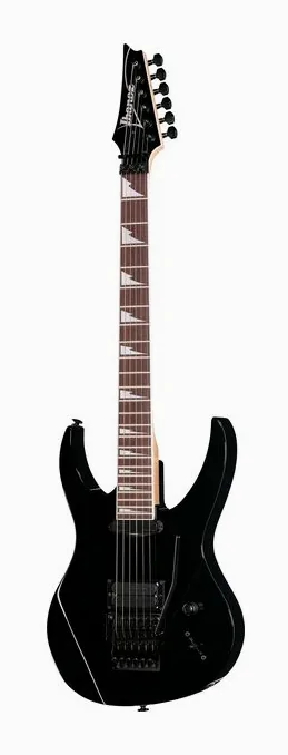 Ibanez 540PIII-BK inquadrato di fronte su sfondo neutro
