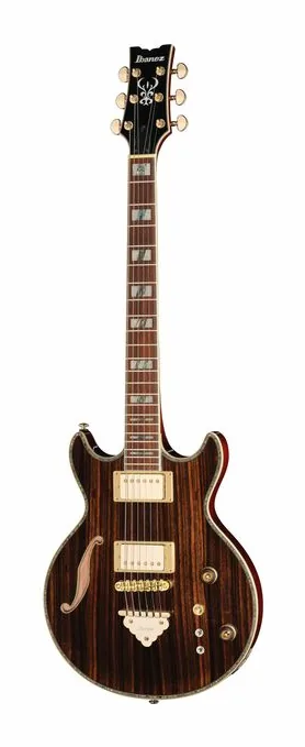 Ibanez AR520HME-NT fotografato frontalmente