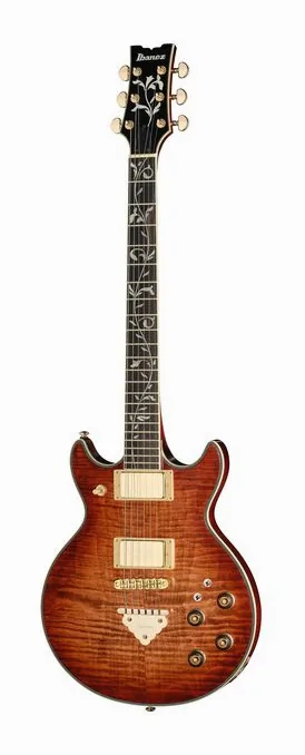 Ibanez AR625FMSP-CML fotografato frontalmente