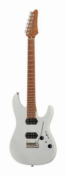 Ibanez AZ2402-PWF fotografato frontalmente