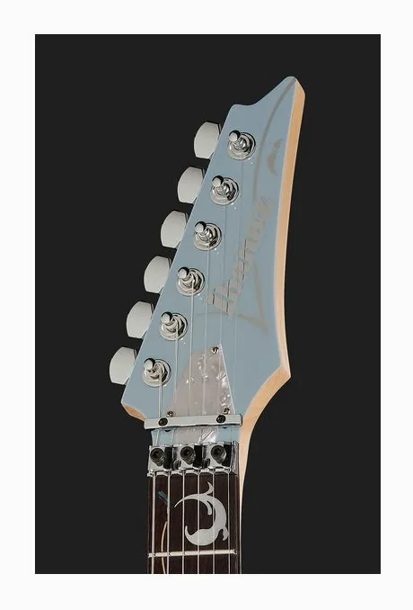 Ibanez PIA3761C, curve del body viste dall'alto