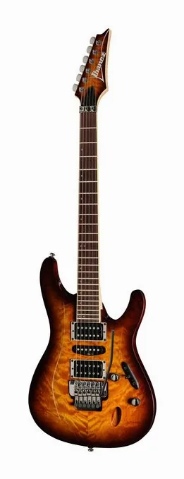 Ibanez S670QM-DEB fotografato frontalmente