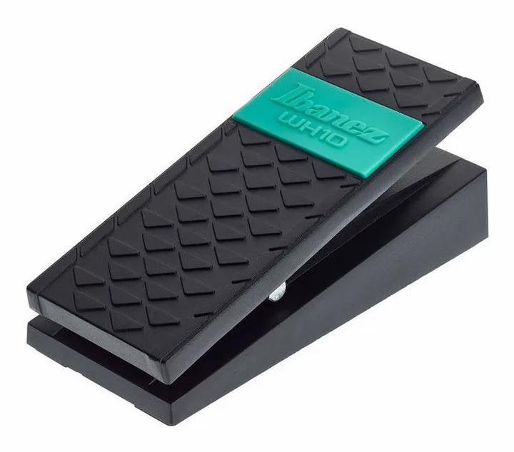 Ibanez WH10V3 Wah Pedal, footswitch in primo piano
