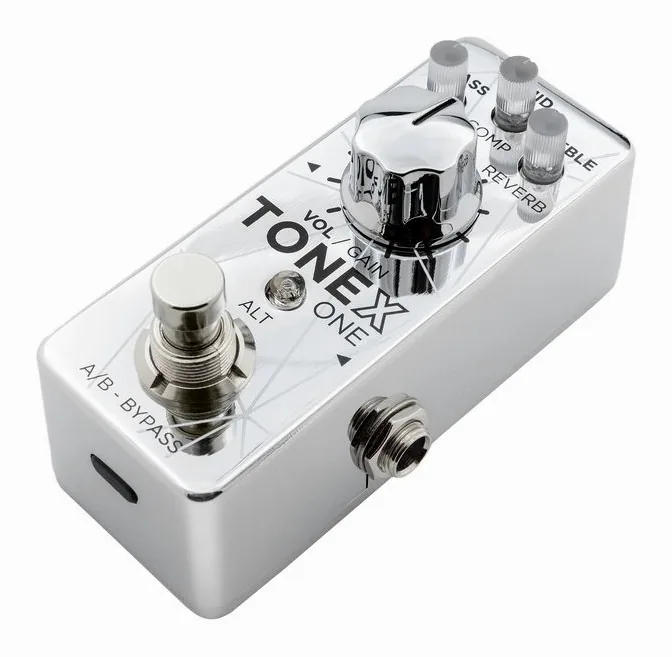 IK Multimedia ToneX One Joe Satriani Ltd Ed. inquadrato di fronte su sfondo neutro