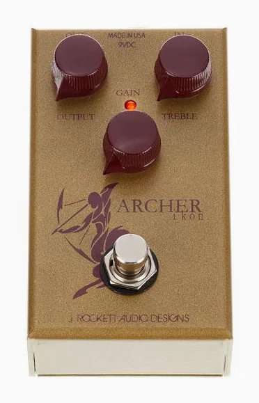 J. Rockett Audio Designs Archer Ikon, footswitch in primo piano