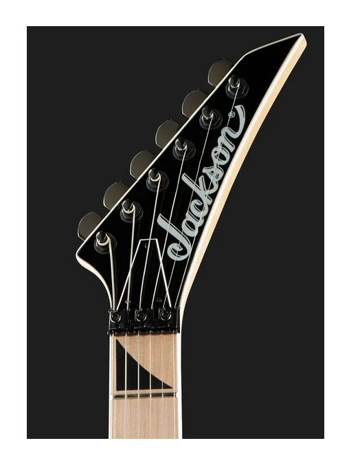 Jackson JS32 DKA-M Dinky BLK, corpo e verniciatura in primo piano