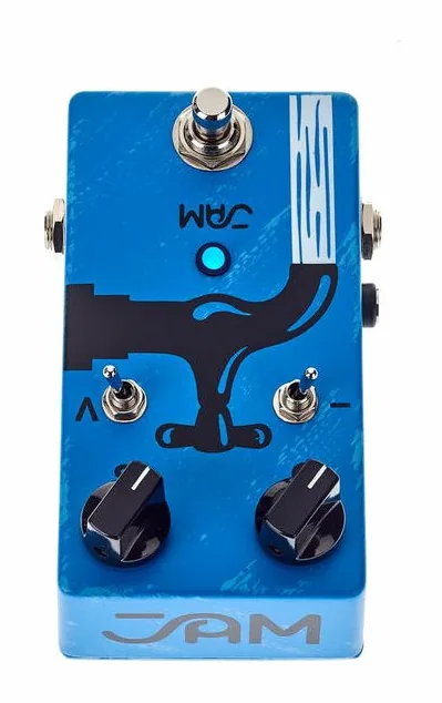 JAM pedals Waterfall, footswitch in primo piano