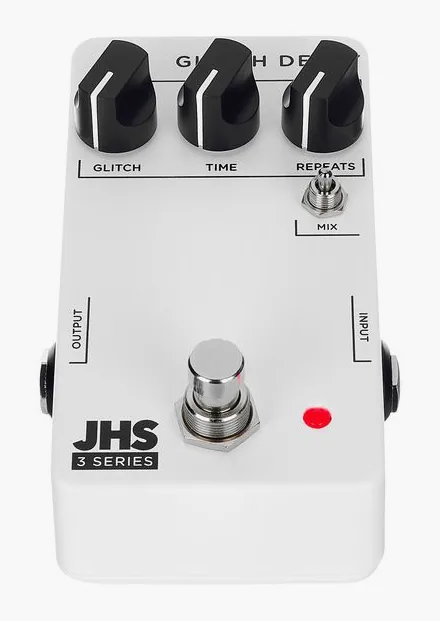 JHS Pedals 3 Series Glitch Delay, footswitch in primo piano