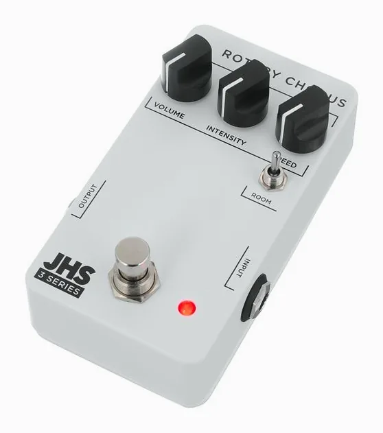 JHS Pedals 3 Series Rotary Chorus visto di fronte