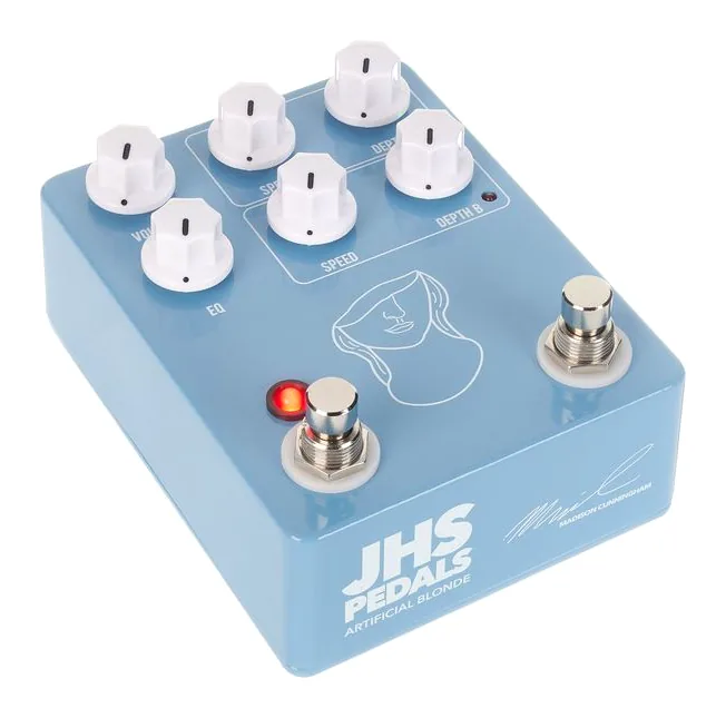 JHS Pedals Artificial Blonde Vibrato, footswitch in primo piano