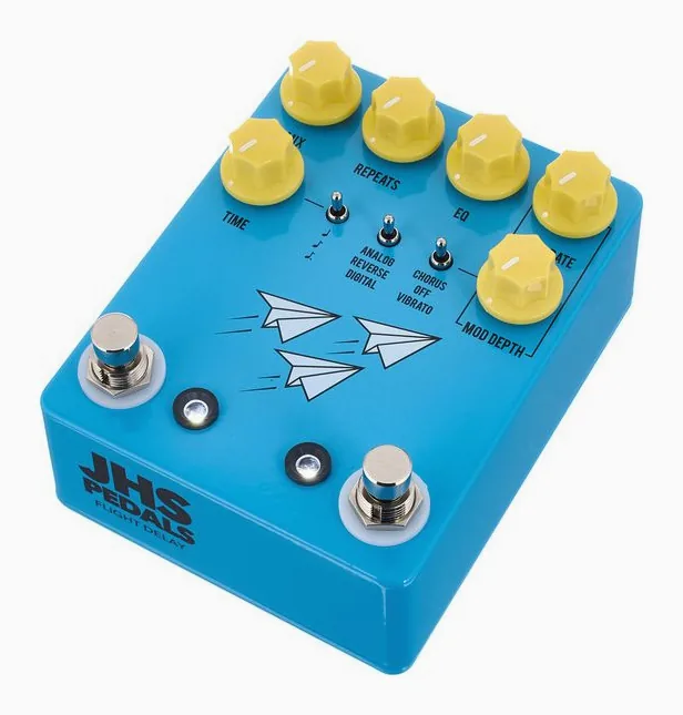 JHS Pedals Flight Delay Blue fotografato frontalmente