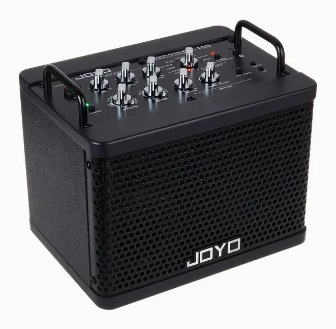 Joyo DC-15S, retro con le prese di collegamento