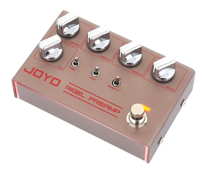 Joyo R-24 Rigel Preamp inquadrato di fronte su sfondo neutro