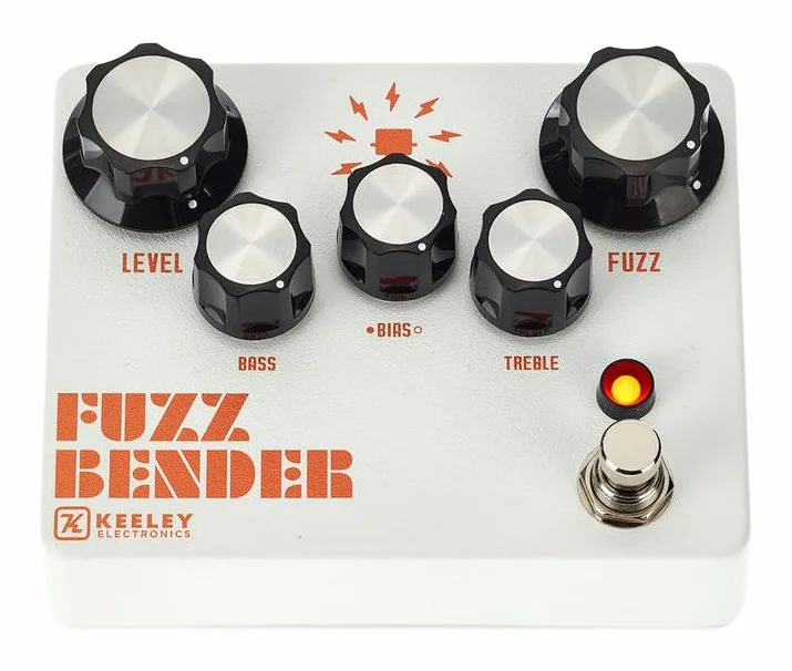 Keeley Fuzz Bender, ingressi e uscite laterali