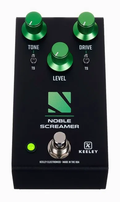 Keeley Noble Screamer Overdrive, footswitch in primo piano