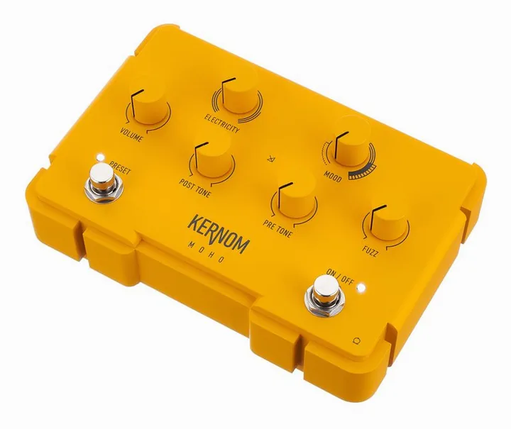 Kernom Moho Fuzz visto di fronte