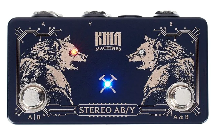 KMA Audio Machines Stereo AB/Y Switch, footswitch in primo piano