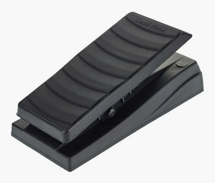 Lead Foot LFX-1, grafica del pannello superiore
