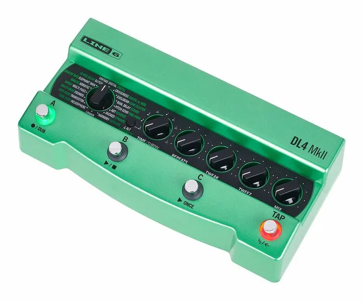 Line6 DL4 MKII Delay in primo piano frontale