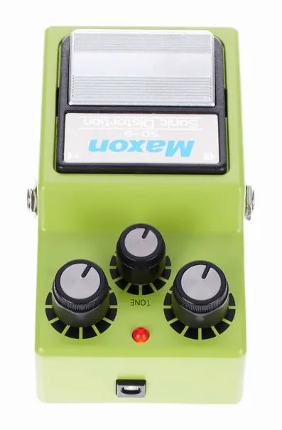 Maxon SD-9 Sonic Distortion, led e interruttore a pedale