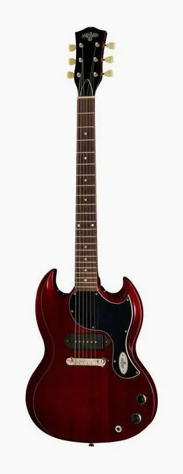 Maybach Albatroz 65 Aged Dark Winered inquadrato di fronte su sfondo neutro