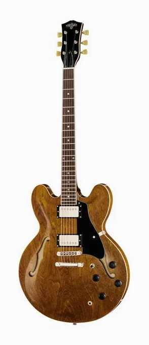 Maybach Capitol 59 Antique Walnut Aged fotografato frontalmente