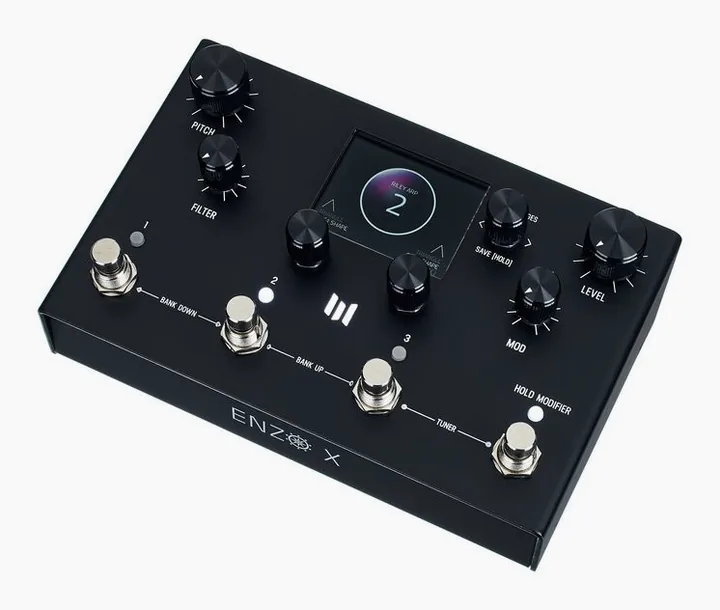 Meris Enzo X Black Limited Ed. in primo piano frontale