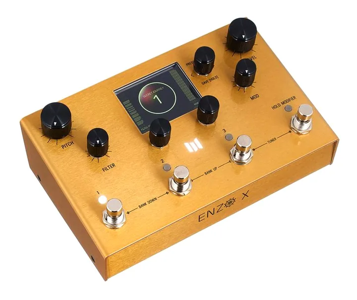 Meris Enzo X, footswitch in primo piano