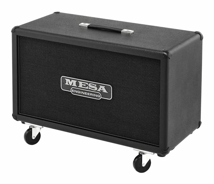 Mesa Boogie Rectifier 212 Horizontal inquadrato di fronte su sfondo neutro