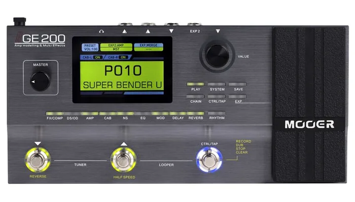 Mooer GE 200 in primo piano frontale