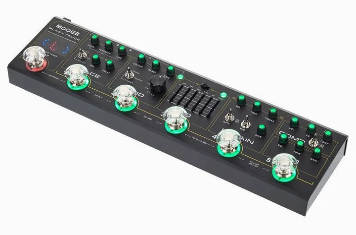 Mooer Black Truck Multi-Effects Unit visto di fronte