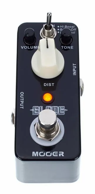 Mooer Blade, led e interruttore a pedale