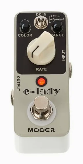 Mooer E-Lady, led e interruttore a pedale