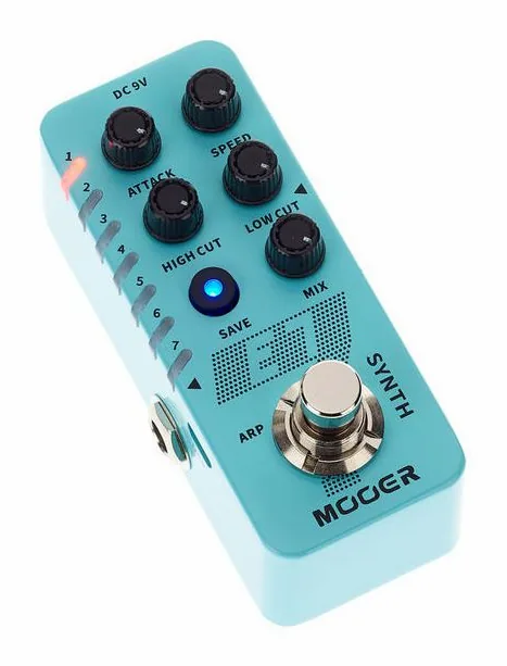 Mooer E7 Polyphonic Guitar Synth., connettori sul retro dell'unita