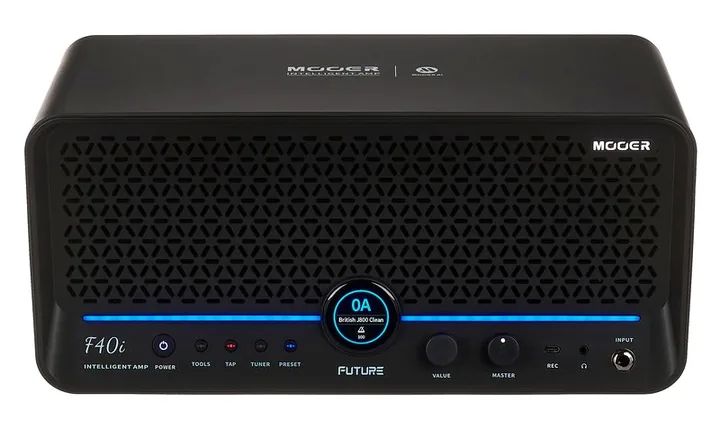 Mooer F40i Model. Guitar Combo PB, angolo del cabinet