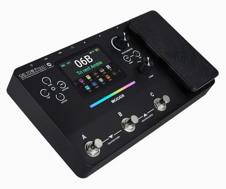 Mooer GE 100 PRO Li, connettori sul retro dell'unita