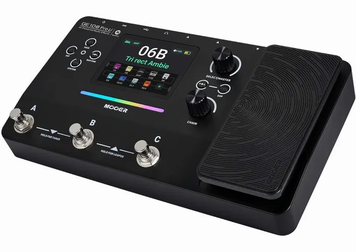 Mooer GE 100 PRO Li in primo piano frontale