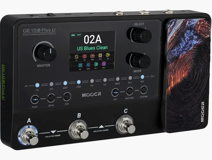 Mooer GE150 Plus Li Amp Modeling, led e interruttore a pedale