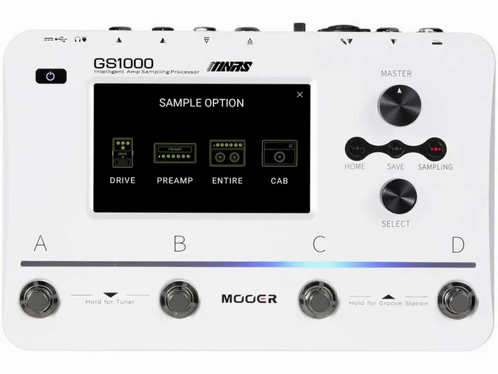 Mooer GS1000 Amp Sampling, retro con le prese di collegamento
