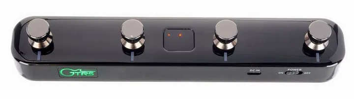 Mooer GTRS Wireless Footswitch GWF4, footswitch in primo piano