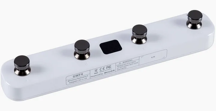 Mooer GTRS Wireless Footswitch White, footswitch in primo piano
