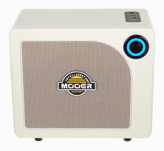 Mooer Hornet 15i Modeling Amp White, pannello dei controlli in primo piano