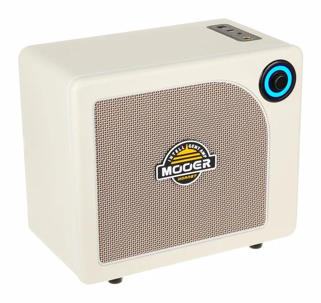 Mooer Hornet 15i Modeling Amp White, manopole e selettore dei canali