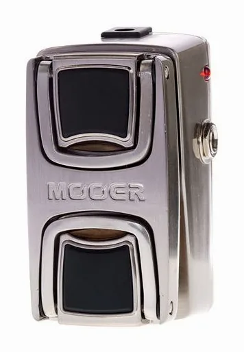 Mooer Leveline Volume Pedal, footswitch in primo piano