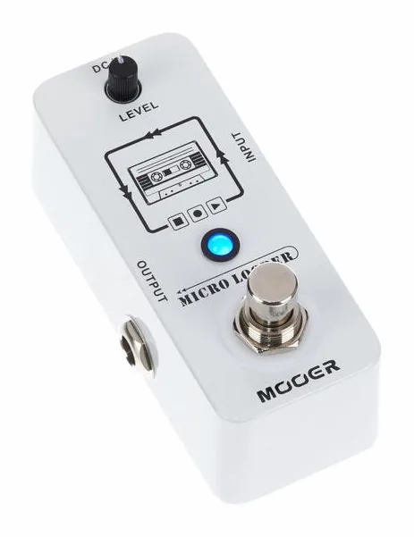 Mooer Micro Looper, footswitch in primo piano
