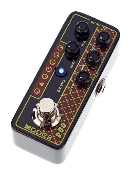 Mooer Micro PreAMP 004 Day Tripper inquadrato di fronte su sfondo neutro