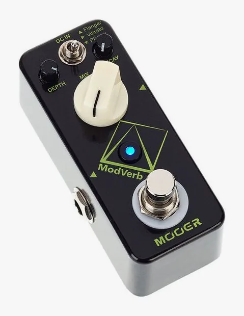 Mooer ModVerb, connettori sul retro dell'unita